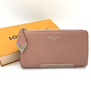 LOUIS VUITTON Pink Leather Wallet